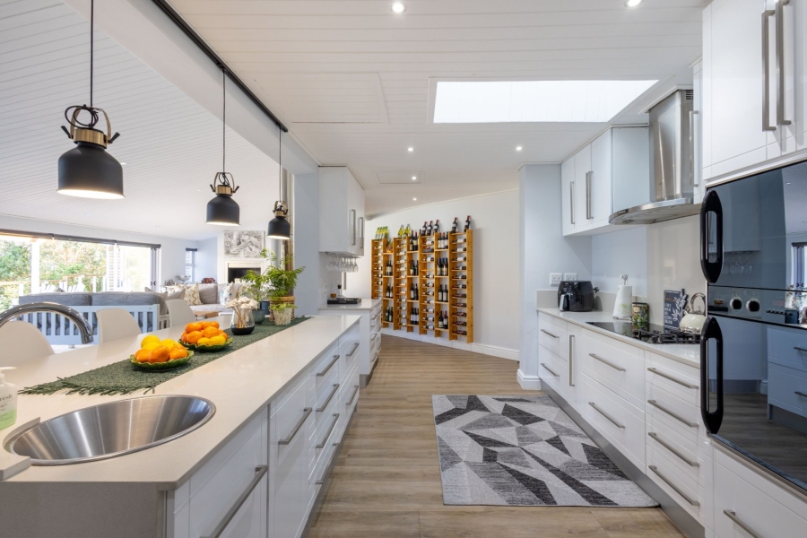 4 Bedroom Property for Sale in The Heads Western Cape